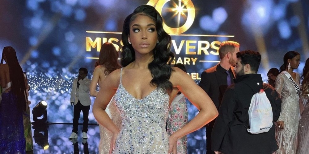 Lori Harvey Sparkles In Crystal Gown at Miss Universe Pageant 2021 – Fonjep  News