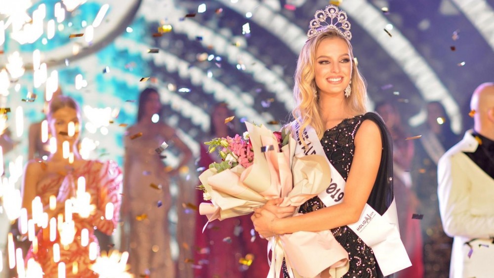 MissNews - Cindy Marina Crowned Miss Universe Albania